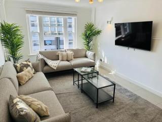 3 Bed Apartment- Central London - London - 1