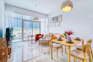 ShoresInn - Outdoor Retreat with Private Terrace - Dubai - 9