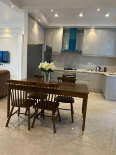 A glamorous five bed rooms aprt - 3