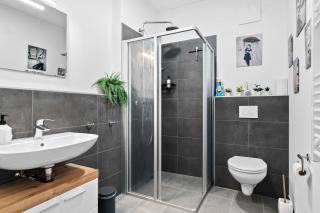 Design Luxus, Vollausstattung, Neubau, 30min Hbf Leipzig 8, Nähe Flughafen, BMW, DHL, Amazon - 3