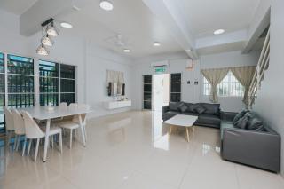 Kings Pine Residence homestay 14 - Ranau - 0