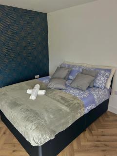 Brand New Luxury Modern Spacious - Birmingham - 6