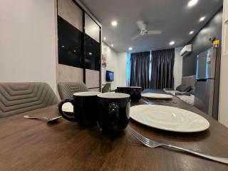 Ron & Ron Homestay - 4 Pax Riverine Diamond Kuching - Kuching - 3
