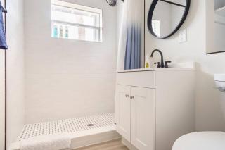 New & Blue - 2 blocks to the beach - Pompano Beach - 1