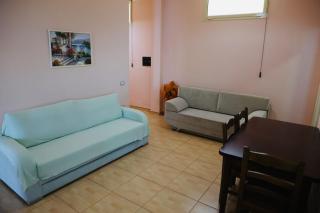 Alfred's Place - 6