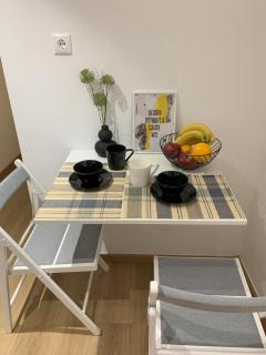 TINY STUDIOS Under the Akropolis -2- - Atene - 5