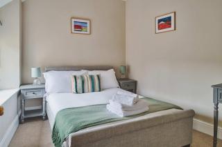 Rathbone Cottage - 2