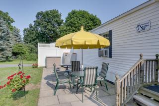 Quaint Lakemont Retreat 1 Mi to Seneca Lake! - - 0