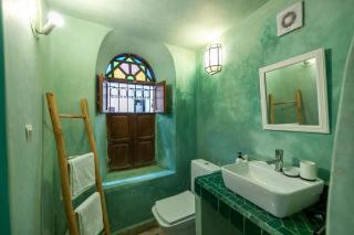 Riad Nashira - 1