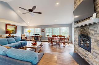 Tree Tops House - Gilford - 8