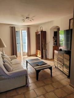 Villa provençale à Arles avec piscine privée et vue jardin. - Arles - 4