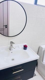 Luxe 1 bed, Royal oak residency Ole dume road Lavington - Nairobi - 7
