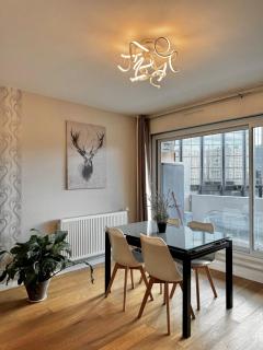 Appartement Avec Balcon Vue Sur La Défense - Courbevoie - 8