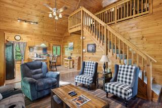 Golden Grizzly Cabin W Hot Tub & Creek By Beyond - 4