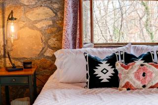 The Furry Lodge Suite #1 - Waynesville - 8