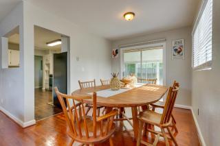 Sunny Fort Walton Beach Vacation Rental with Yard! - Fort Walton Beach - 2