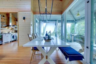 Serene Washington Island Getaway with Private Beach! - 3