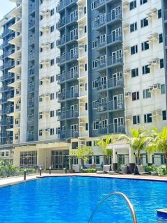 2 Bedroom with Balcony, Game Console, Karaoke and Netflix - Manila - 4