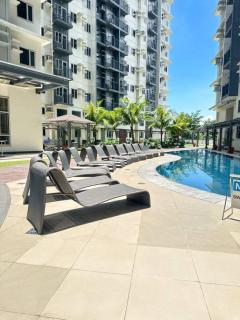 2 Bedroom with Balcony, Game Console, Karaoke and Netflix - Manila - 2