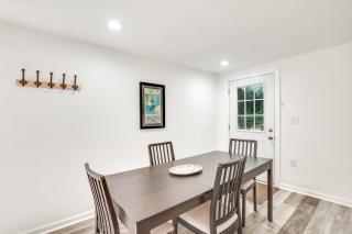 Walk to Riverfront! Pet-Friendly Pittsburgh Home -  - 7