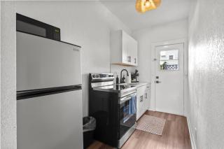 Luxury Studio with Modern Amenities in Vibrant Downtown St Pete - Sankt Petersburg - 8