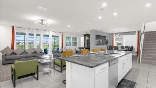 Majestic 9-Bedroom Home: Luxury & Serenity Await - Kissimmee - 2