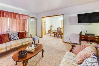 Ottawa Home with Porch, Near Starved Rock State Park - 0