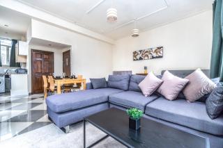 Large Studio by Finsbury Park - London - 3