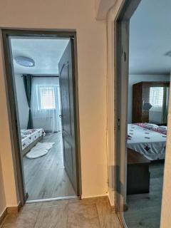 Alex's Crib - Floreşti - 7