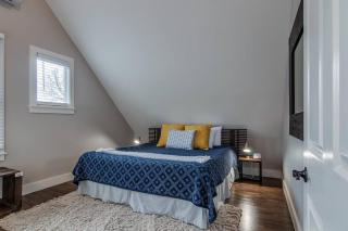 Cozy Loft - Steps to 12th South and Belmont - Nashville - 1