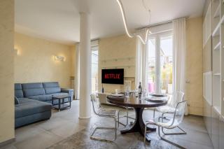 Glamorous Terrace Excl 3bdr a 300mt da Centrale - Milan - 9
