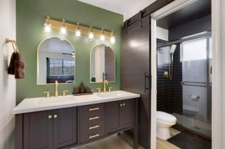 Lux Fun Zone Home - Sleeps 16 - 4