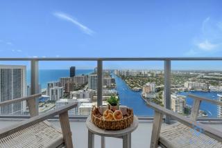 High Floor 3BR - 2BA - Resort Fees & Parking Incl - Hollywood - 1