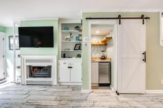 Chic Murrells Inlet Getaway about 2 Mi to Marsh Walk! - Myrtle Beach - 6