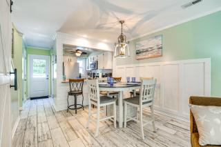 Chic Murrells Inlet Getaway about 2 Mi to Marsh Walk! - 5