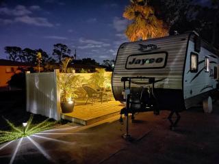 Camper close to beach with BBQ and Bicycles - Englewood - 2