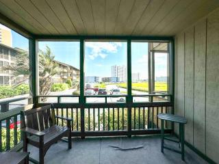 Shore Drive Condo - Myrtle Beach - 4