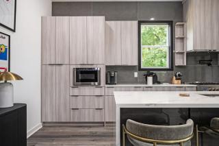 Stylish 4BD-4BA Summerhill Getaway Near Beltline - 3