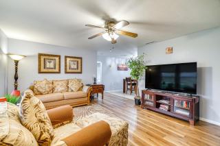 Cape Coral Home with Dock Near Beaches! - Cape Coral - 8
