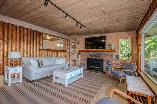 Waterfront Vashon Island Home, Beach Access and View - Vashon - 7