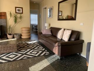 Hennessy Beach House - Port Campbell - 8