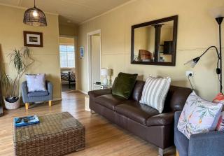 Hennessy Beach House - Port Campbell - 1