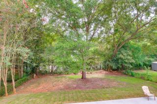 Walkable Mobile Apartment with Fenced-In Yard - Mobile - 9