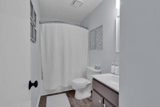 North Myrtle Beach Sweetgrass Cottage 3 min to Beach & 5 min to Golf Course - Myrtle Beach - 9