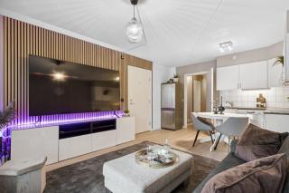 Luxurious modern room in central Oslo - EUR 4k Expensive Bed and 82'' Cinematic TV - Oslo - 2