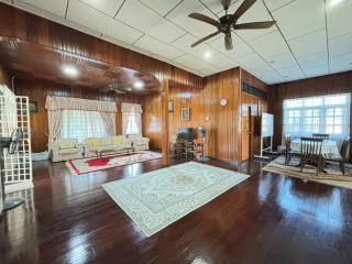 Neelofa Homestay - Kampong Bijangga - 7