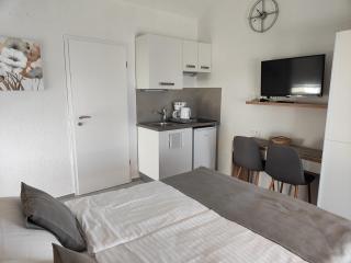 Božica -great location by the sea - 4