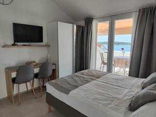 Božica -great location by the sea - 3