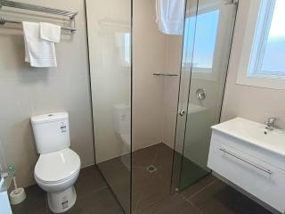 Bayfield Motel and Apartment - 2