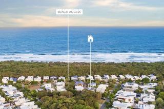 Surfside Villa - 50m to beach access, heated pool - Marcoola - 5